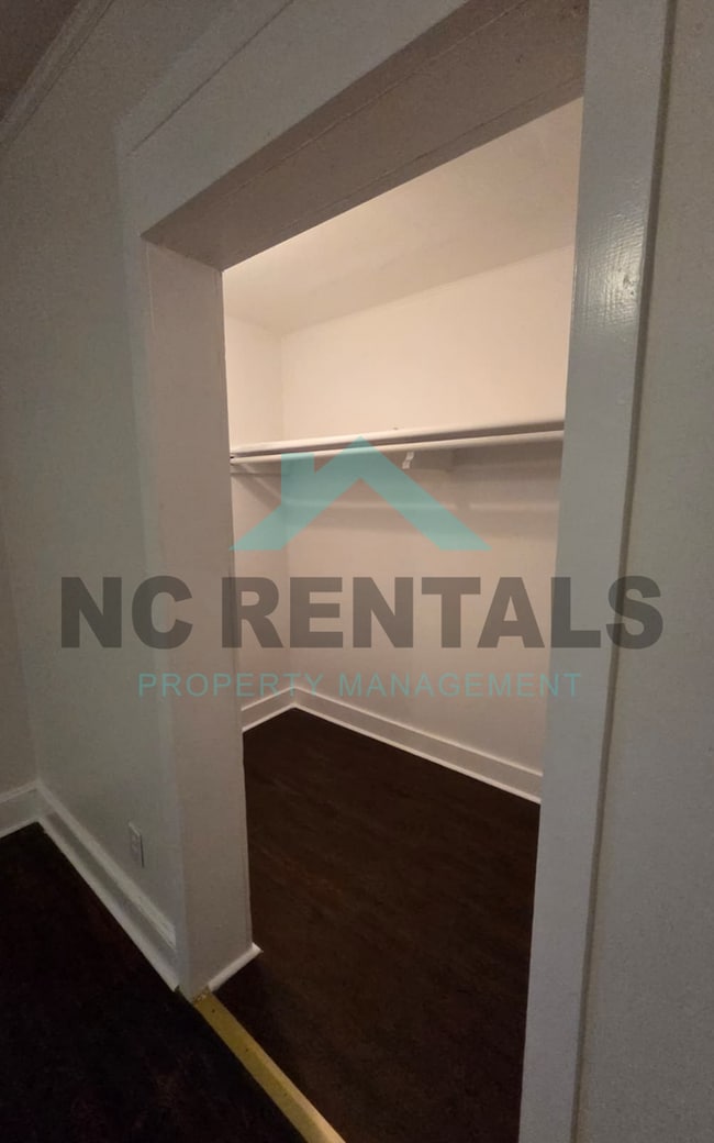 Building Photo - 2907 Bon Air Ave