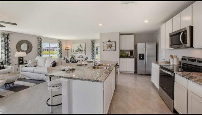 Building Photo - 33366 Darley Dl Trl