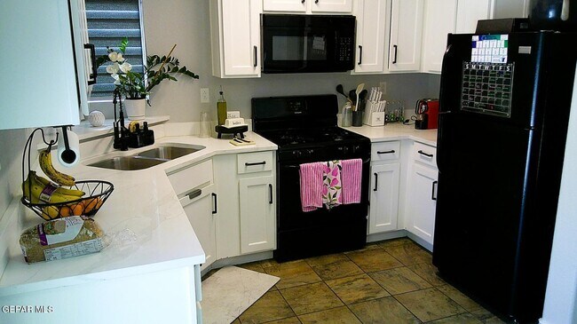 Building Photo - 7240 Long Meadow Dr