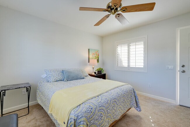 Building Photo - 16431 W Boulder Vista Dr