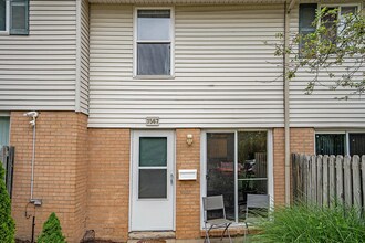 Building Photo - 3567 Kenbrooke Ct