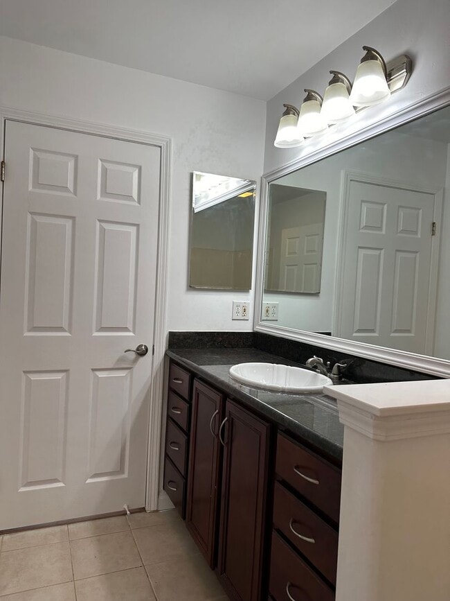 Building Photo - 54TH ST - Beautiful 1/1 Condo w Patio, Stainless Kitchen, Near SDSU!
