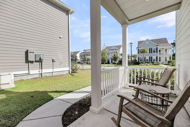 Building Photo - Stunning 4 Bed, 3.5 Bath in Oakfield of Jo...