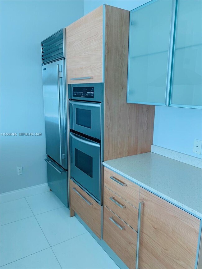 Building Photo - 218 SE 14th St