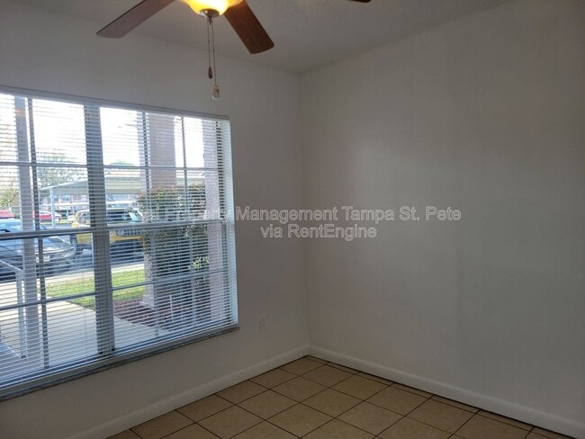 Building Photo - 4903 Myrtle Oak Dr