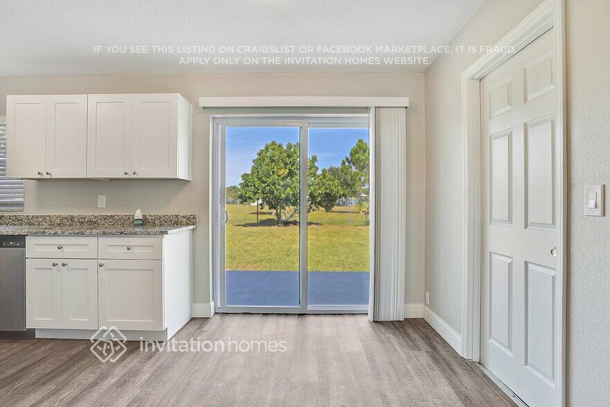 Building Photo - 475 Lear St