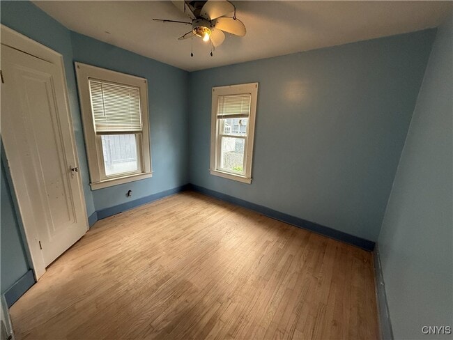 Building Photo - 1200 N Glencove Rd