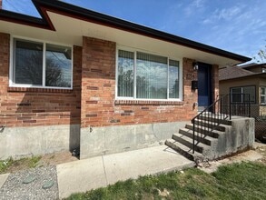 Building Photo - Tastefully Updated Ranier Beach 2bd 1bath Duplex unit!