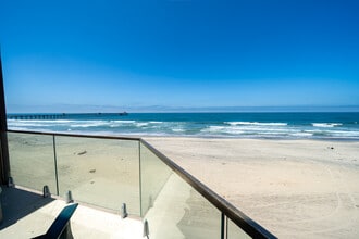 Building Photo - 714 Seacoast Dr