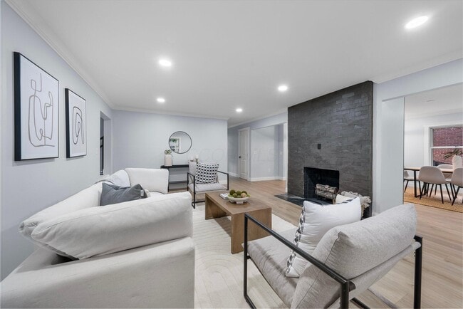 Building Photo - 2583 Wexford Rd