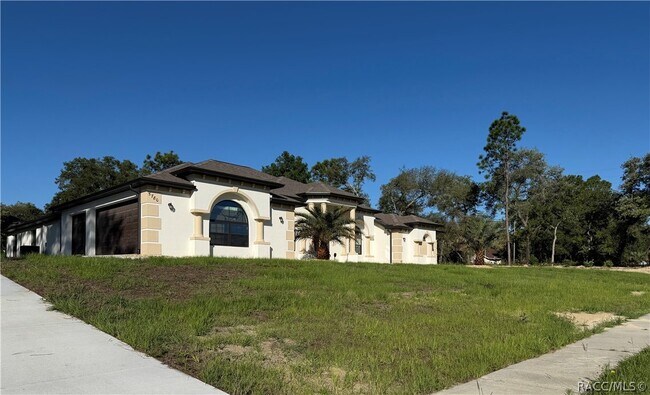 Building Photo - 5780 N Lena Dr
