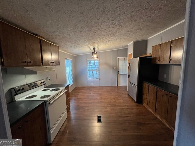 Building Photo - 481 Prather Bridge Rd