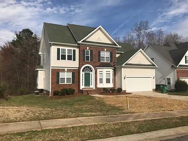 Primary Photo - MUST SEE this Gorgeous 5 Beds 3 Bath home ...