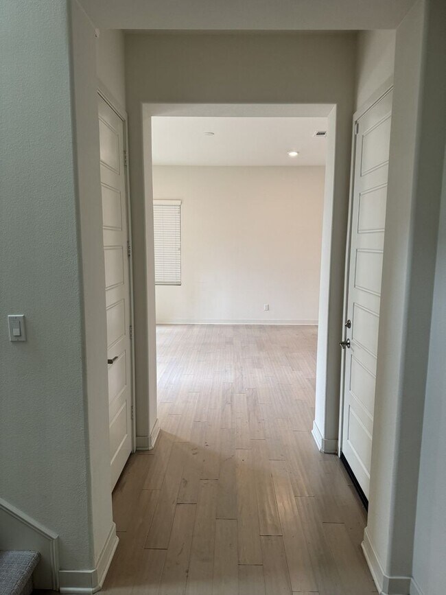 Building Photo - 233 Radial