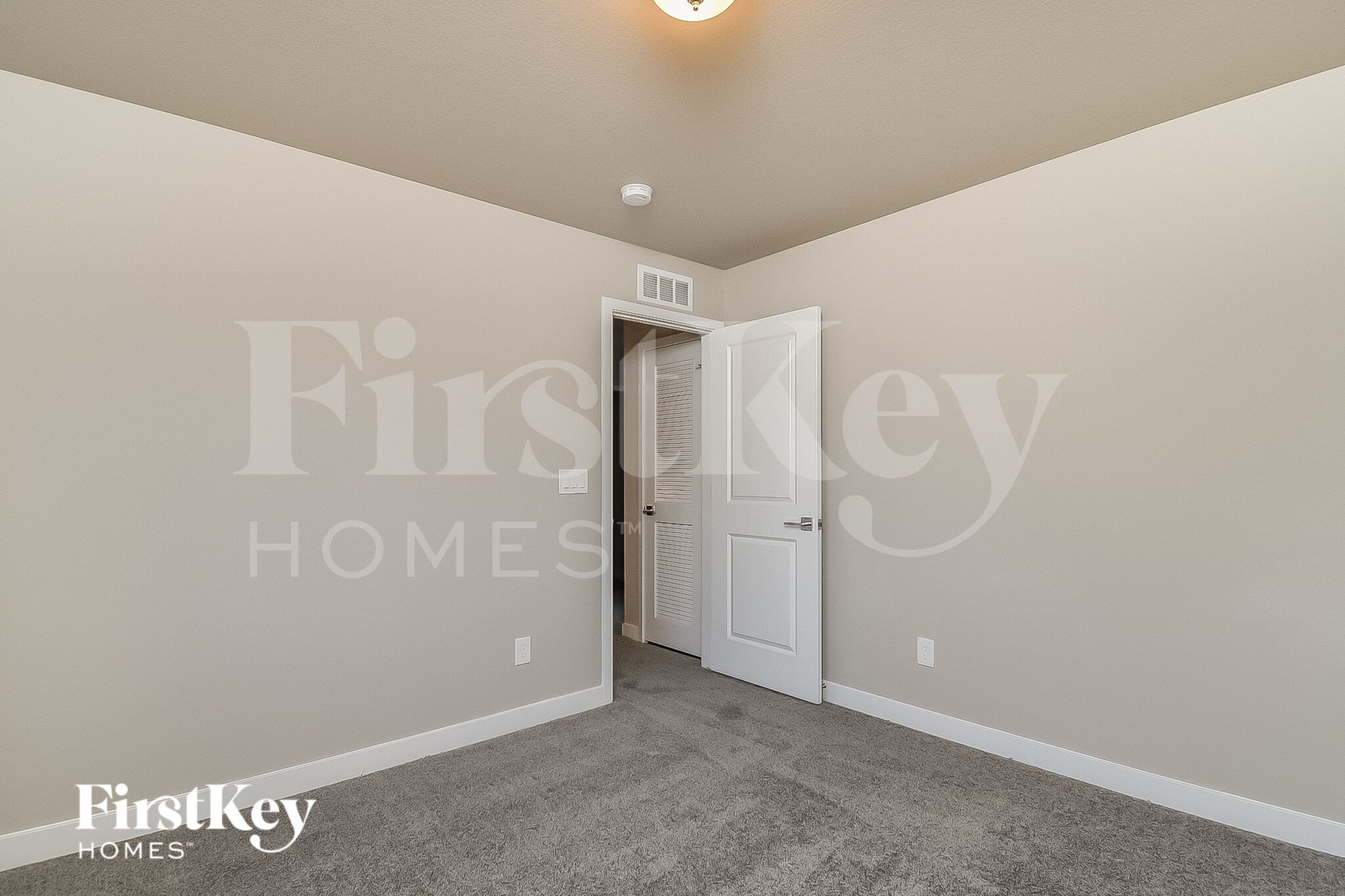 Building Photo - 10405 Luneth Dr