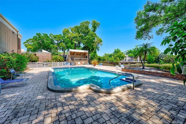 Building Photo - 10453 Carrollbrook Cir