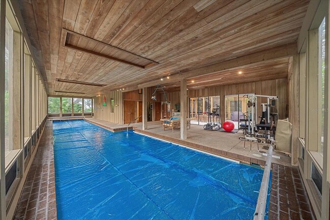 Building Photo - 3348 Old Oak Dr