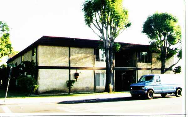 Primary Photo - 120 E Pine St