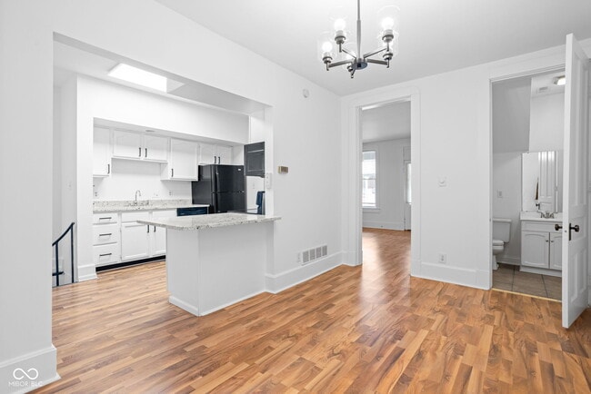 Building Photo - 1448 N Illinois St