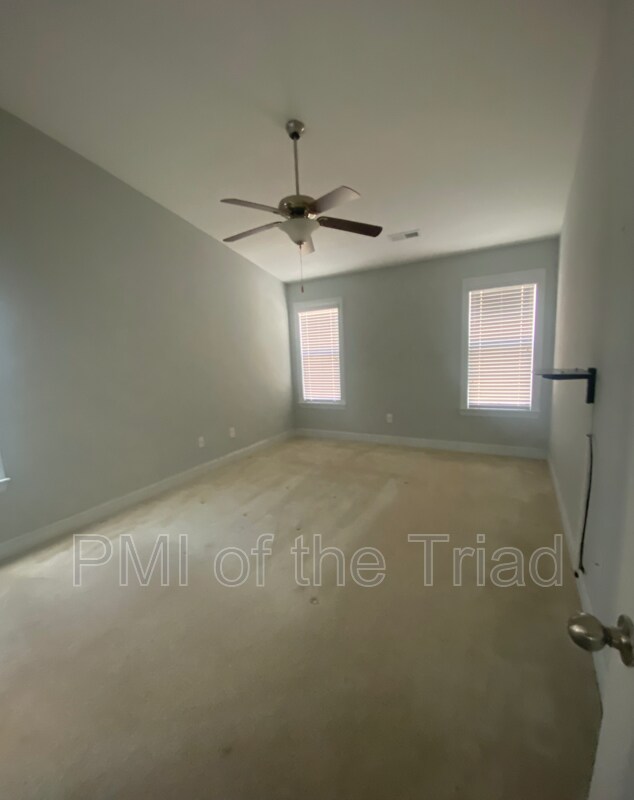 Building Photo - 1146 Augustine Heights Dr