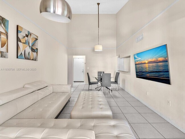 Building Photo - 10241 NW 9th St Cir