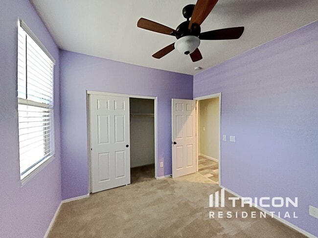 Building Photo - 18084 W Tina Ln