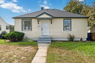 Building Photo - 328 E Rockwell Ave