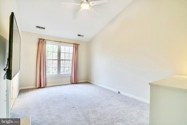 Building Photo - 7372 Ardglass Dr