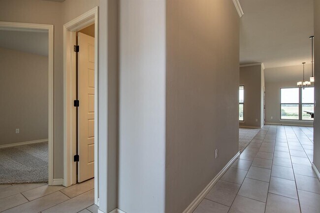 Building Photo - 495 Cherrybark Dr