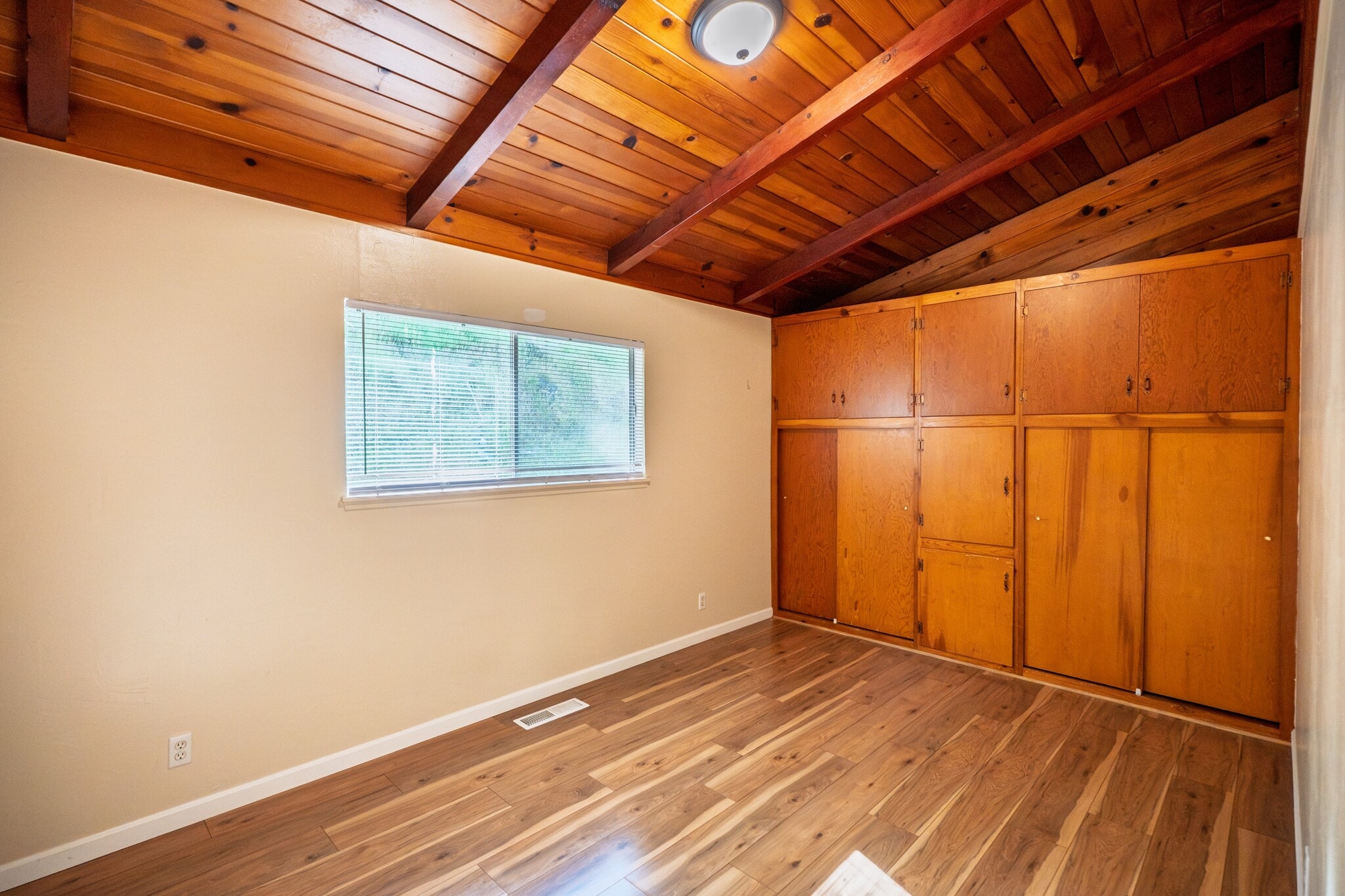 Building Photo - 951 Shaws Flat Rd