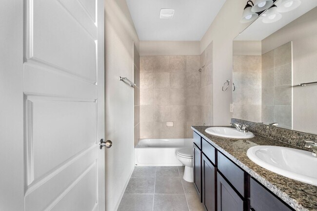 Building Photo - Recently Built 3 Bedroom, 2 Bath Duplex in Georgetown