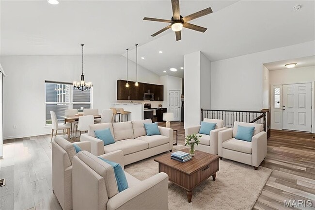 Building Photo - 168 Hidden Bluffs Dr