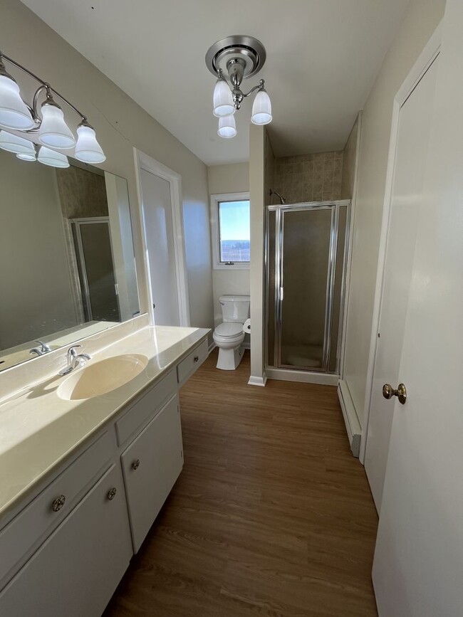 Building Photo - 8298 Scenic Dr