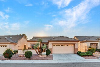 Building Photo - Beautiful Single-Story Home on the Golf Course in Sun City MacDonald Ranch (55+ Community)