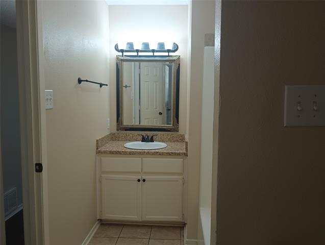 Building Photo - 620 Race St