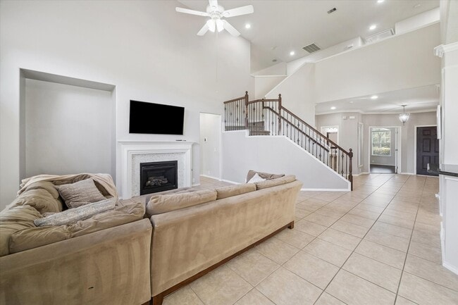 Building Photo - 13815 Lake Livingston Dr