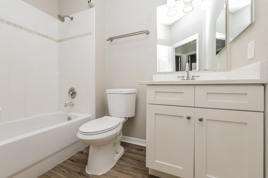 Building Photo - 13043 Terrace Springs Dr