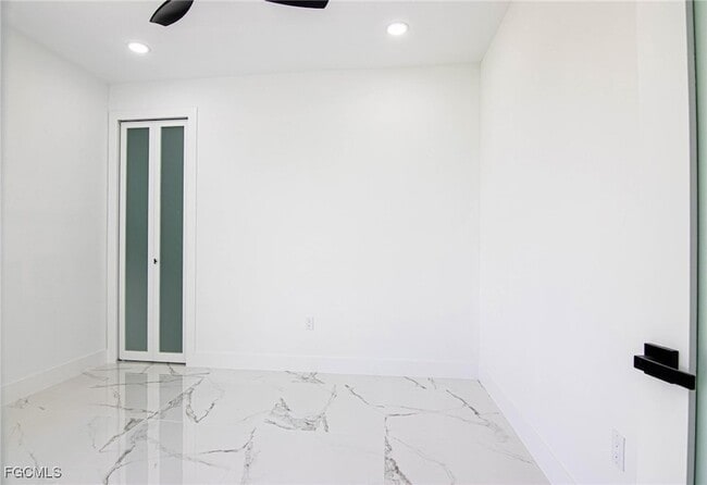 Building Photo - 829 NW 29th Ave