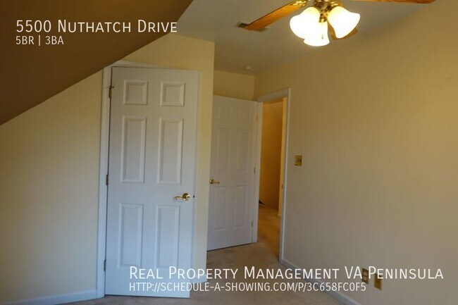 Building Photo - Spacious 5 bedrooms house in Rolling Woods...