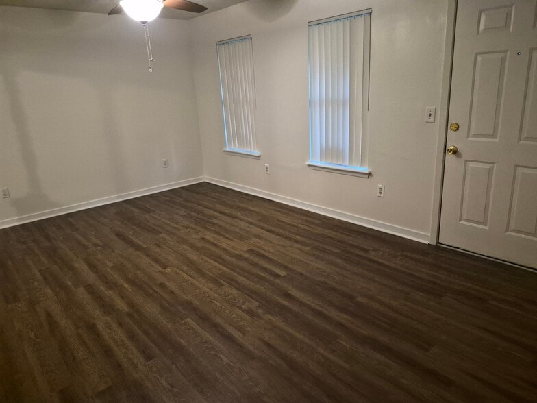 Building Photo - 1478 Bass Ave