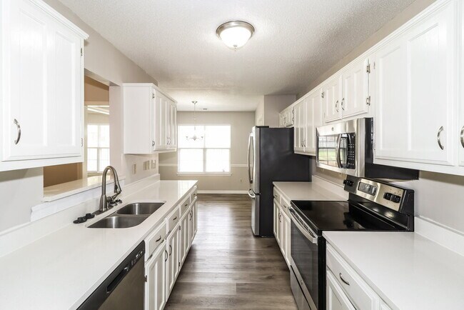 Building Photo - 5694 Pecan Trce