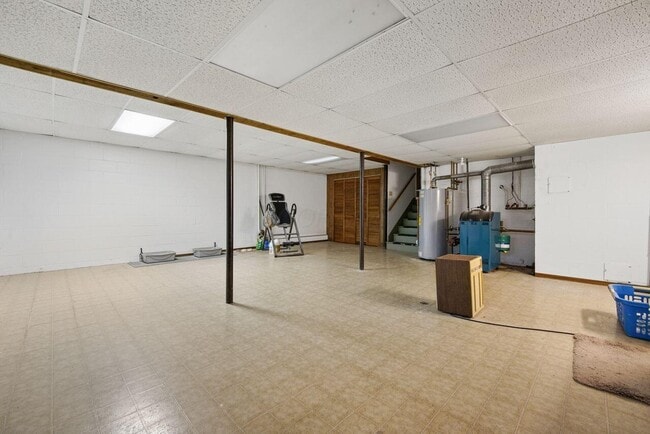 Building Photo - 157 Spring Valley Dr