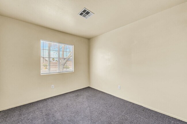 Building Photo - 2739 E Colton Ave