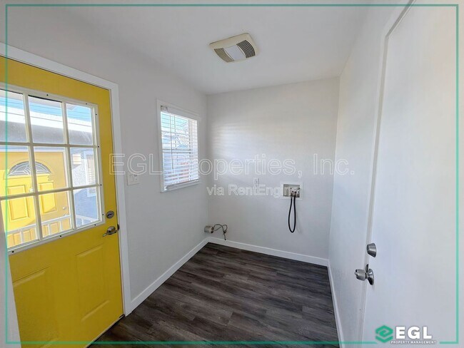 Building Photo - 13226 Stanford Ave