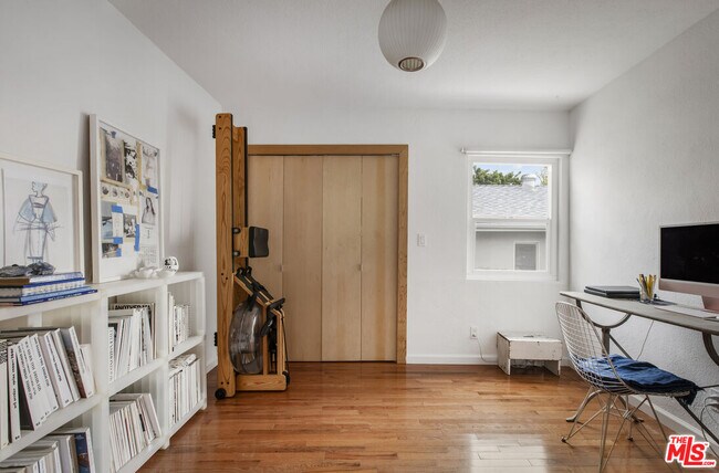 Building Photo - 5215 Almaden Dr