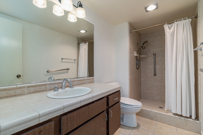 Building Photo - 3108 Raintree Cir