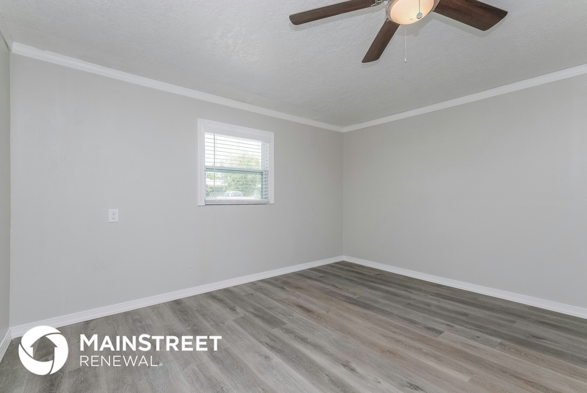 Building Photo - 5700 Thrush Dr