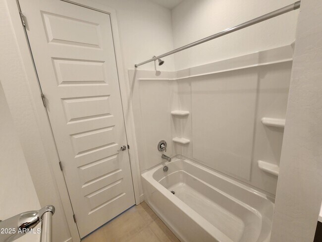 Building Photo - 11214 N 168th Dr