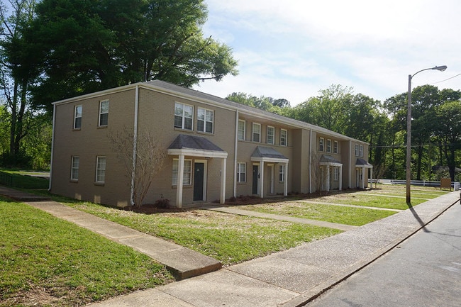 Building Photo - Sylacauga Oaks Apartments