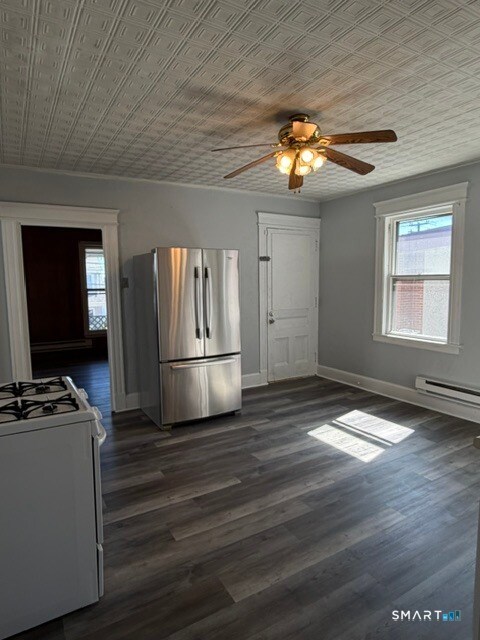 Building Photo - 728 Highland Ave